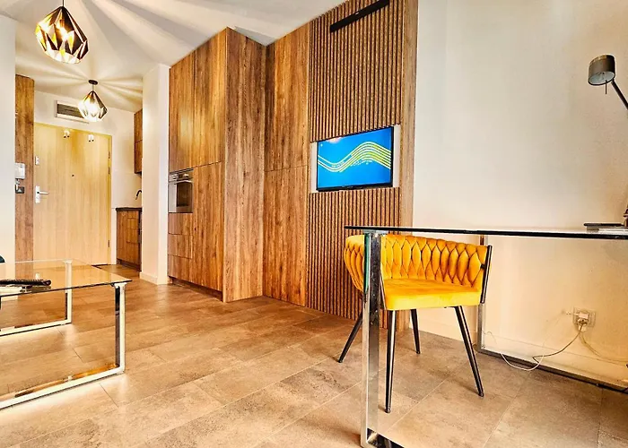 Vision Luxury Marina *