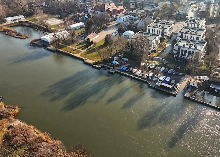 Vision Luxury Marina 公寓 *